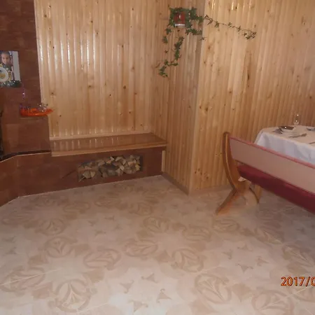Smerekova Khata On Pidgirna Guest house Yasinya