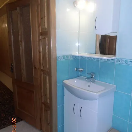 Guest house Smerekova Khata On Pidgirna *