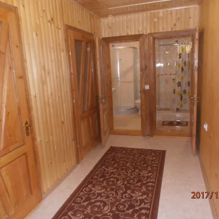 Smerekova Khata On Pidgirna Guest house *